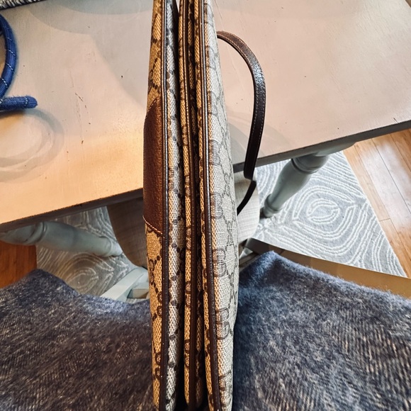 Authentic Vintage Gucci Crossbody/Shoulder bag - Picture 5 of 15